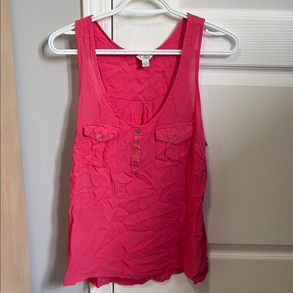 Guess Tops - Pink Sleeveless Tank Top with Scoop Neckline